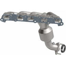 Load image into Gallery viewer, MagnaFlow Exhaust Products 4583862 California CARB Manifold Catalytic Converter for Select Chevrolet Colorado, GMC Canyon, Hummer H3, Isuzu i-350