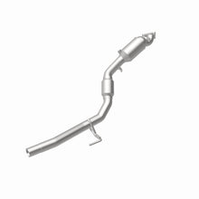 Load image into Gallery viewer, MagnaFlow Exhaust Products 5551411 California CARB Direct-Fit Catalytic Converter for Select Volkswagen Touareg