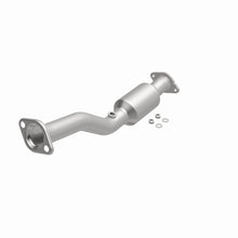 Load image into Gallery viewer, MagnaFlow Exhaust Products 5671709 California CARB Direct-Fit Catalytic Converter for Select Nissan Cube, Nissan Sentra