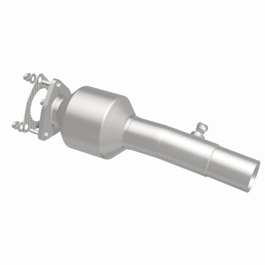 MagnaFlow Exhaust Products 280732 OEM Grade Direct-Fit Catalytic Converter for Select Land Rover Discovery Sport, Land Rover Range Rover Evoque