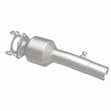 Load image into Gallery viewer, MagnaFlow Exhaust Products 280732 OEM Grade Direct-Fit Catalytic Converter for Select Land Rover Discovery Sport, Land Rover Range Rover Evoque