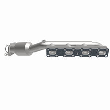 Load image into Gallery viewer, MagnaFlow Exhaust Products 4583380 California CARB Manifold Catalytic Converter for Select INFINITI QX56, Nissan Pathfinder Armada, Nissan TITAN