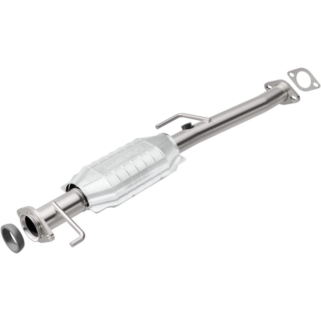 MagnaFlow Exhaust Products 22626 HM Grade Direct-Fit Catalytic Converter for Select Chevrolet Tracker, Geo Tracker, Suzuki Sidekick, Suzuki X-90