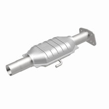 Load image into Gallery viewer, MagnaFlow Exhaust Products 3391456 California CARB Direct-Fit Catalytic Converter for Select Chevrolet El Camino, GMC Caballero