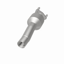 Load image into Gallery viewer, MagnaFlow Exhaust Products 21-538 OEM Grade Direct-Fit Catalytic Converter for Select Land Rover LR2, Land Rover Range Rover Evoque