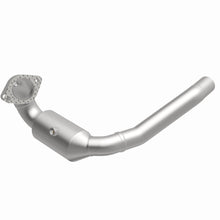 Load image into Gallery viewer, MagnaFlow Exhaust Products 21-603 OEM Grade Direct-Fit Catalytic Converter for Select Ford Edge, Ford Fusion, Lincoln Continental, Lincoln MKX, Lincoln Nautilus