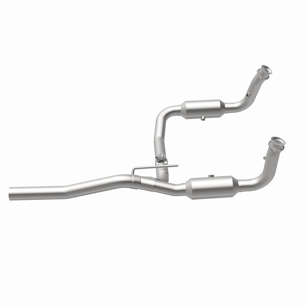 MagnaFlow Exhaust Products 52148 OEM Grade Direct-Fit Catalytic Converter for Select Dodge Nitro, Jeep Liberty