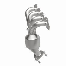 Load image into Gallery viewer, MagnaFlow Exhaust Products 51062 OEM Grade Manifold Catalytic Converter for Select Chevrolet Aveo, Chevrolet Aveo5, Pontiac G3, Pontiac G3 Wave, Suzuki Swift+