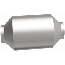 Load image into Gallery viewer, MagnaFlow Exhaust Products 5551205 California CARB Universal Catalytic Converter for Select Cadillac Escalade, Cadillac Escalade ESV, Cadillac Escalade EXT, Chevrolet Silverado 1500, Chevrolet Tahoe, Ford Escape, GMC Sierra 1500, GMC Yukon, GMC Yukon XL