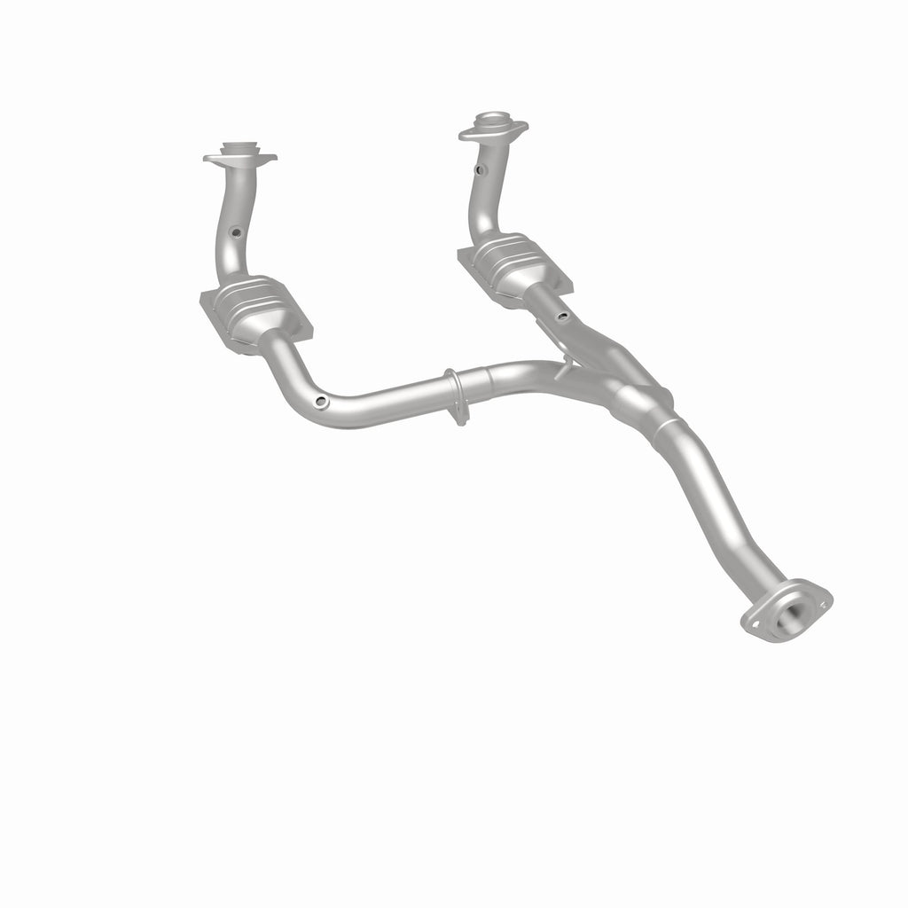 MagnaFlow Exhaust Products 49186 OEM Grade Direct-Fit Catalytic Converter for Select Jeep Liberty