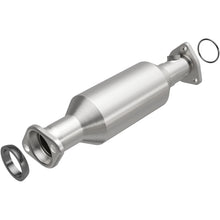 Load image into Gallery viewer, MagnaFlow Exhaust Products 22640 HM Grade Direct-Fit Catalytic Converter for Select Acura CL, Honda Accord