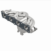 Load image into Gallery viewer, MagnaFlow Exhaust Products 5531775 California CARB Manifold Catalytic Converter for Select Hyundai Santa Fe Sport, Kia Sorento