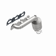 Load image into Gallery viewer, MagnaFlow Exhaust Products 51254 OEM Grade Manifold Catalytic Converter for Select Suzuki Grand Vitara, Suzuki XL-7