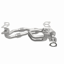 Load image into Gallery viewer, MagnaFlow Exhaust Products 5531447 California CARB Manifold Catalytic Converter for Select Saab 9-2X, Subaru Forester, Subaru Impreza, Subaru Legacy, Subaru Outback