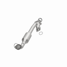 Load image into Gallery viewer, MagnaFlow Exhaust Products 5491211 California CARB Direct-Fit Catalytic Converter for Select Toyota 4Runner, Toyota FJ Cruiser