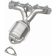 Load image into Gallery viewer, MagnaFlow Exhaust Products 5531060 California CARB Manifold Catalytic Converter for Select Chevrolet Malibu, Pontiac G6, Saturn Aura