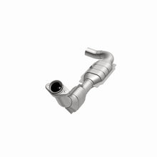 Load image into Gallery viewer, MagnaFlow Exhaust Products 447135 California CARB Direct-Fit Catalytic Converter for Select Ford F-150