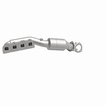 Load image into Gallery viewer, MagnaFlow Exhaust Products 51213 OEM Grade Manifold Catalytic Converter for Select Volkswagen Passat