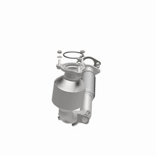 Load image into Gallery viewer, MagnaFlow Exhaust Products 5582941 California CARB Direct-Fit Catalytic Converter for Select Chevrolet Captiva Sport, Chevrolet Equinox, GMC Terrain