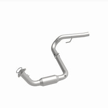 Load image into Gallery viewer, MagnaFlow Exhaust Products 4651878 California CARB Direct-Fit Catalytic Converter for Select Cadillac Escalade, Cadillac Escalade ESV, Cadillac Escalade EXT, Chevrolet Silverado 1500, Chevrolet Suburban 1500, GMC Sierra 1500, GMC Yukon, GMC Yukon XL