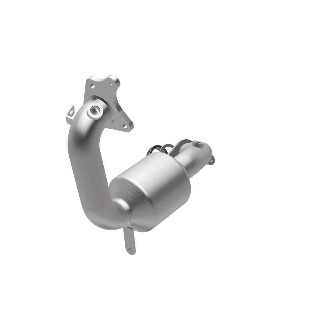 MagnaFlow Exhaust Products 52439 OEM Grade Direct-Fit Catalytic Converter for Select Nissan Juke