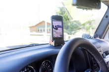 Load image into Gallery viewer, Rampage 7710 Portable Wi-Fi Backup Camera