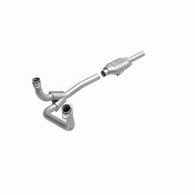 Load image into Gallery viewer, MagnaFlow Exhaust Products 93312 Standard Grade Direct-Fit Catalytic Converter for Select Ford Bronco, Ford F-150, Ford F-250