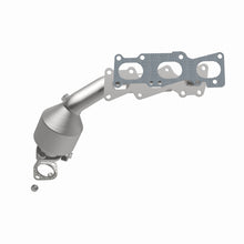 Load image into Gallery viewer, MagnaFlow Exhaust Products 52310 OEM Grade Manifold Catalytic Converter for Select Kia Sorento