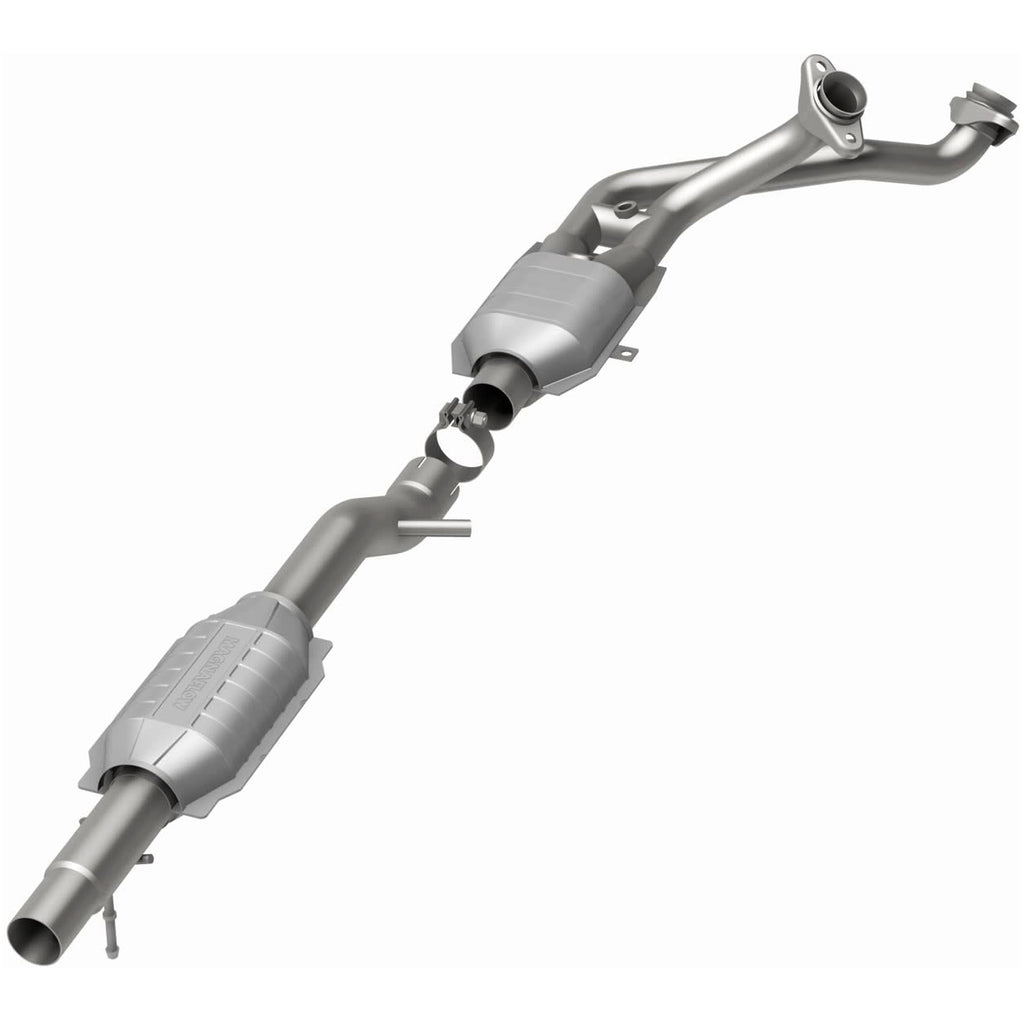 MagnaFlow Exhaust Products 334302 California CARB Direct-Fit Catalytic Converter for Select Ford Bronco, Ford E-150 Econoline, Ford E-150 Econoline Club Wagon, Ford E-250 Econoline, Ford E-250 Econoline Club Wagon, Ford E-350 Econoline, Ford E-350