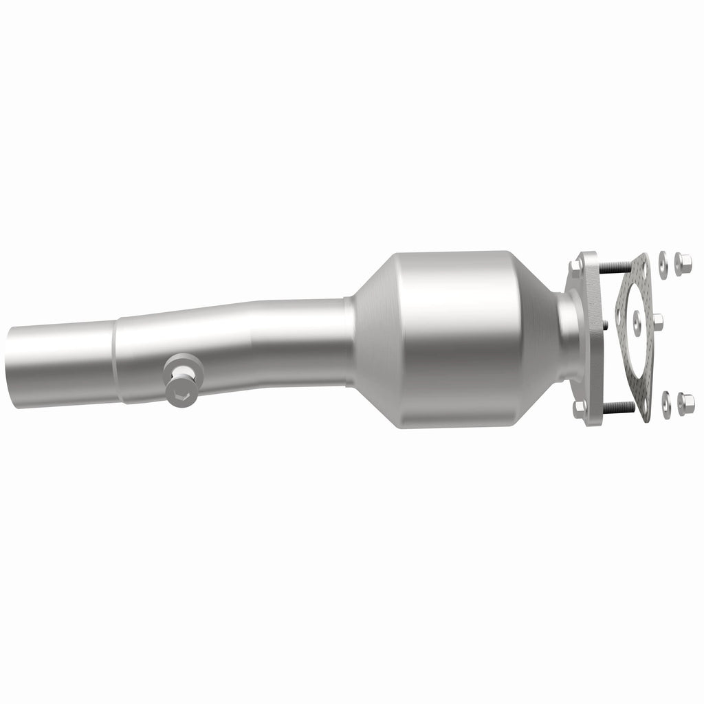 MagnaFlow Exhaust Products 280732 OEM Grade Direct-Fit Catalytic Converter for Select Land Rover Discovery Sport, Land Rover Range Rover Evoque