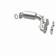 Load image into Gallery viewer, MagnaFlow Exhaust Products 5582556 California CARB Manifold Catalytic Converter for Select Toyota Sienna