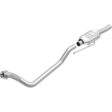 Load image into Gallery viewer, MagnaFlow Exhaust Products 334301 California CARB Direct-Fit Catalytic Converter for Select Ford E-150 Econoline, Ford E-150 Econoline Club Wagon, Ford E-250 Econoline, Ford E-250 Econoline Club Wagon, Ford E-350 Econoline, Ford E-350 Econoline Club
