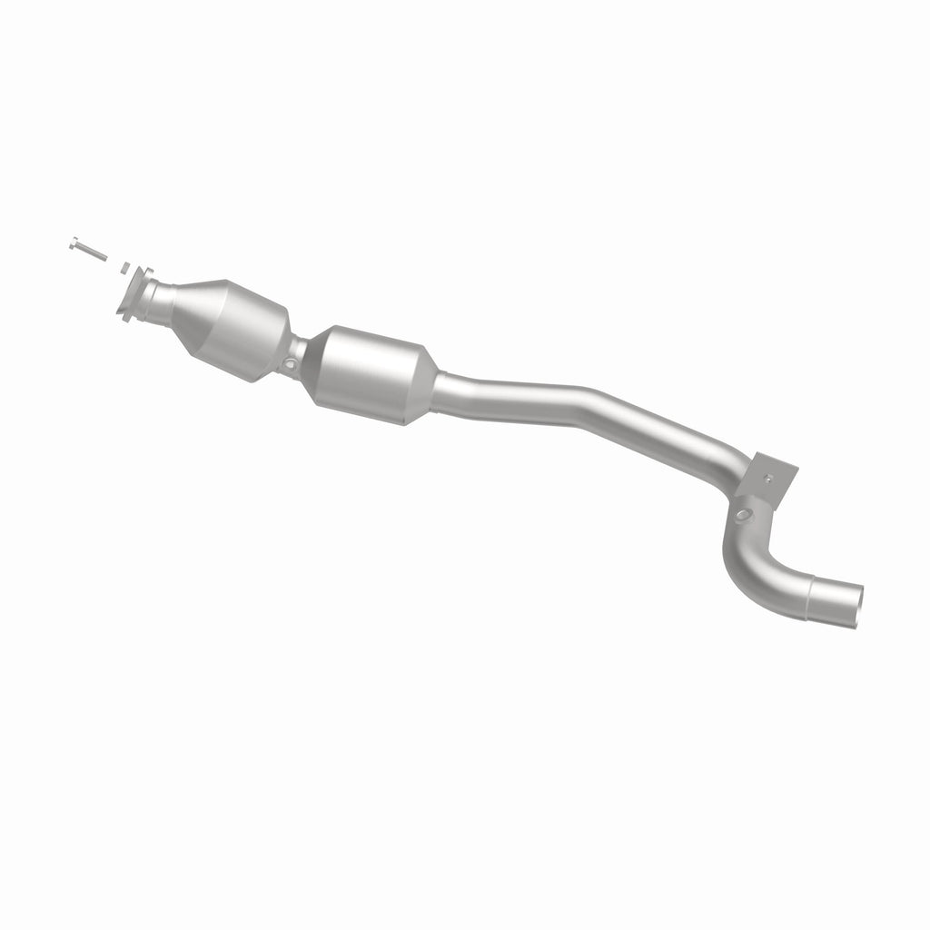 MagnaFlow Exhaust Products 21-608 OEM Grade Direct-Fit Catalytic Converter for Select Land Rover Range Rover, Land Rover Range Rover Sport