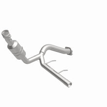 Load image into Gallery viewer, MagnaFlow Exhaust Products 52418 OEM Grade Direct-Fit Catalytic Converter for Select Ford Expedition, Ford F-150, Lincoln Navigator