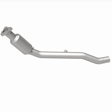 Load image into Gallery viewer, MagnaFlow Exhaust Products 4651718 California CARB Direct-Fit Catalytic Converter for Select Land Rover LR3, Land Rover Range Rover Sport