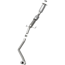 Load image into Gallery viewer, MagnaFlow Exhaust Products 551496 California CARB Direct-Fit Catalytic Converter for Select Toyota Corolla, Toyota Matrix