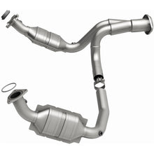Load image into Gallery viewer, MagnaFlow Exhaust Products 49631 OEM Grade Direct-Fit Catalytic Converter for Select Cadillac Escalade, Cadillac Escalade ESV, Cadillac Escalade EXT, Chevrolet Silverado 1500, Chevrolet Tahoe, GMC Sierra 1500, GMC Yukon, GMC Yukon XL