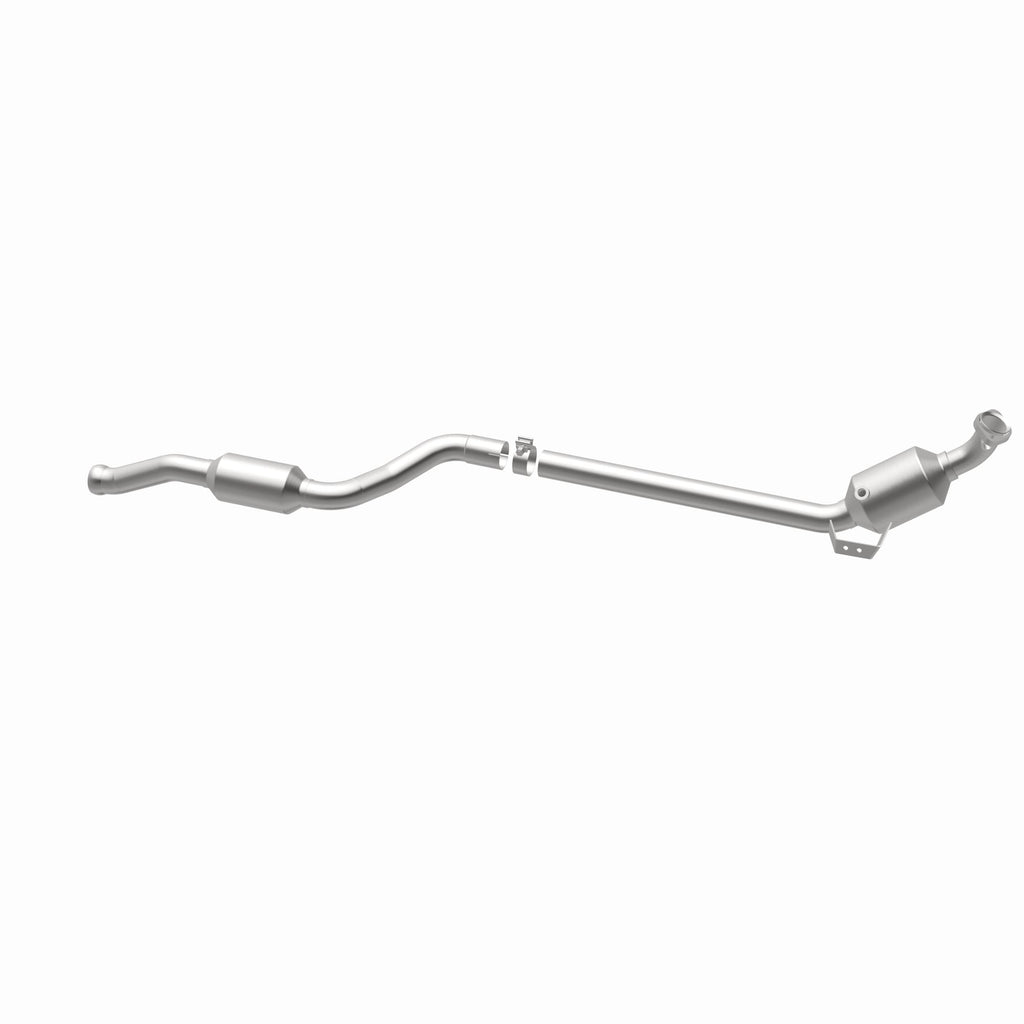 MagnaFlow Exhaust Products 21-439 OEM Grade Direct-Fit Catalytic Converter for Select Mercedes-Benz GLK350