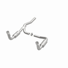 Load image into Gallery viewer, MagnaFlow Exhaust Products 5551187 California CARB Direct-Fit Catalytic Converter for Select Dodge Nitro, Jeep Liberty