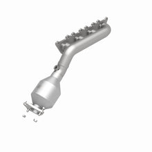 Load image into Gallery viewer, MagnaFlow Exhaust Products 51981 OEM Grade Manifold Catalytic Converter for Select Kia Borrego