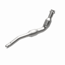 Load image into Gallery viewer, MagnaFlow Exhaust Products 21-717 OEM Grade Direct-Fit Catalytic Converter for Select Land Rover LR4