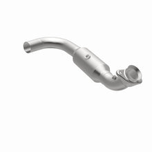 Load image into Gallery viewer, MagnaFlow Exhaust Products 5451498 California CARB Direct-Fit Catalytic Converter for Select Ford Expedition, Lincoln Navigator