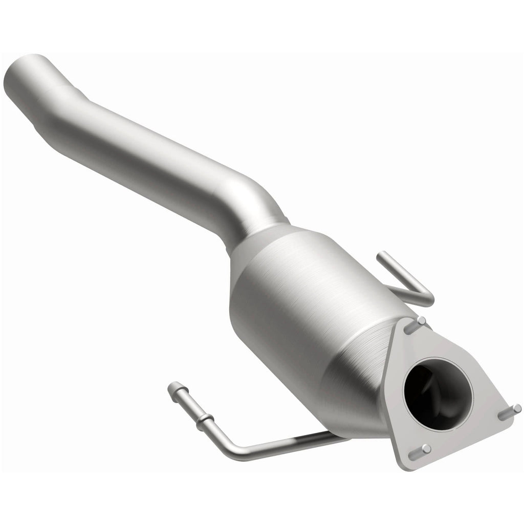 MagnaFlow Exhaust Products 51156 OEM Grade Direct-Fit Catalytic Converter for Select Volkswagen Touareg