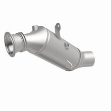 Load image into Gallery viewer, MagnaFlow Exhaust Products 5561452 California CARB Direct-Fit Catalytic Converter for Select BMW 535i GT, BMW 535i GT xDrive, BMW 535i xDrive, BMW 640i, BMW 640i Gran Coupe, BMW 640i xDrive, BMW 640i xDrive Gran Coupe, BMW 740Li, BMW 740Li xDrive, BMW