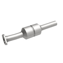 Load image into Gallery viewer, MagnaFlow Exhaust Products 23624 HM Grade Direct-Fit Catalytic Converter for Select Lexus RX330, Lexus RX350, Lexus RX400h, Toyota Highlander