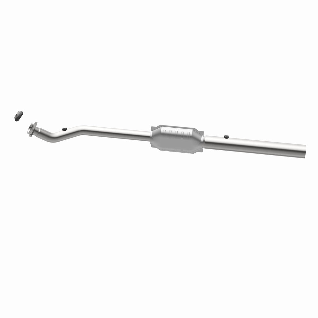 MagnaFlow Exhaust Products 93613 HM Grade Direct-Fit Catalytic Converter for Select Chevrolet Express 1500, Chevrolet Express 2500, Chevrolet Express 3500, Chevrolet G30, GMC G3500, GMC Savana 1500, GMC Savana 2500, GMC Savana