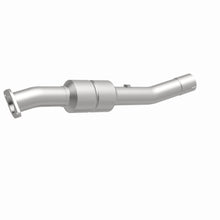 Load image into Gallery viewer, MagnaFlow Exhaust Products 93479 HM Grade Direct-Fit Catalytic Converter for Select Chevrolet Silverado HD, Chevrolet Suburban 2500, GMC Sierra HD, GMC Yukon XL