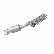 Load image into Gallery viewer, MagnaFlow Exhaust Products 5582323 California CARB Manifold Catalytic Converter for Select Lexus GX470, Toyota 4Runner