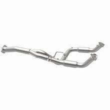 Load image into Gallery viewer, MagnaFlow Exhaust Products 4551252 California CARB Direct-Fit Catalytic Converter for Select Chevrolet Silverado HD, Chevrolet Silverado HD, GMC Sierra HD, GMC Sierra HD
