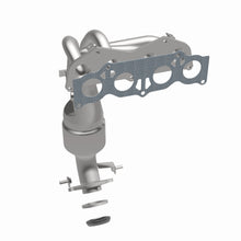 Load image into Gallery viewer, MagnaFlow Exhaust Products 51859 OEM Grade Manifold Catalytic Converter for Select Toyota Highlander